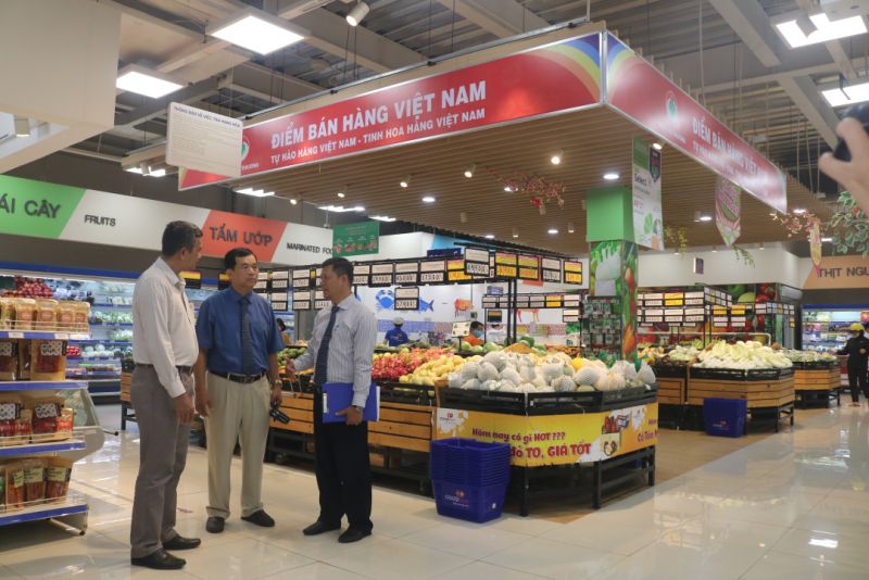 Điểm bán hàng Việt Nam nằm trong Siêu thị Co.opmart Buôn Hồ -Ảnh minh họa