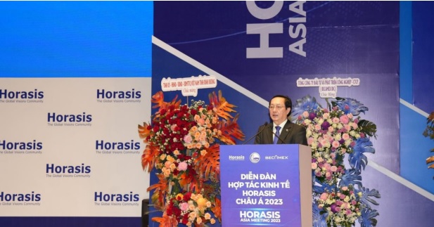 &Ocirc;ng Huỳnh Th&agrave;nh Đạt, Bộ trưởng Bộ KHCN Việt Nam ph&aacute;t biểu chỉ đạo tại chương tr&igrave;nh