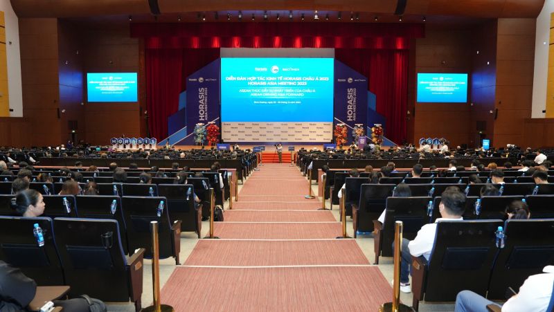 To&agrave;n cảnh Lễ khai mạc diễn đ&agrave;n