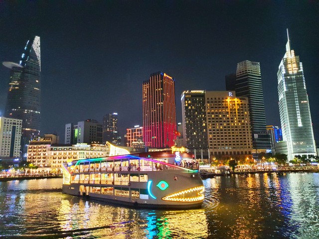 TP. Hồ Chí Minh phấn đấu để du lịch đường thủy trở nên khác biệt