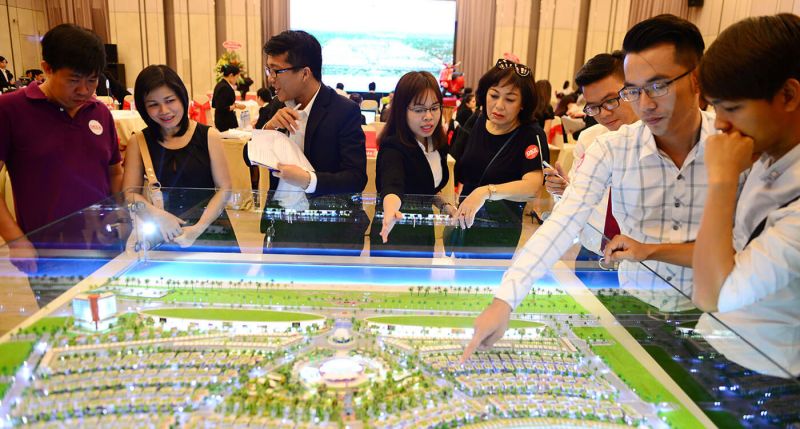 Doanh nghiệp bất động sản nỗ lực vượt qua cơn bão suy thoái