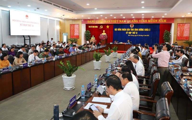 Khai mạc Kỳ họp thứ 13 HĐND tỉnh Bình Dương khóa X