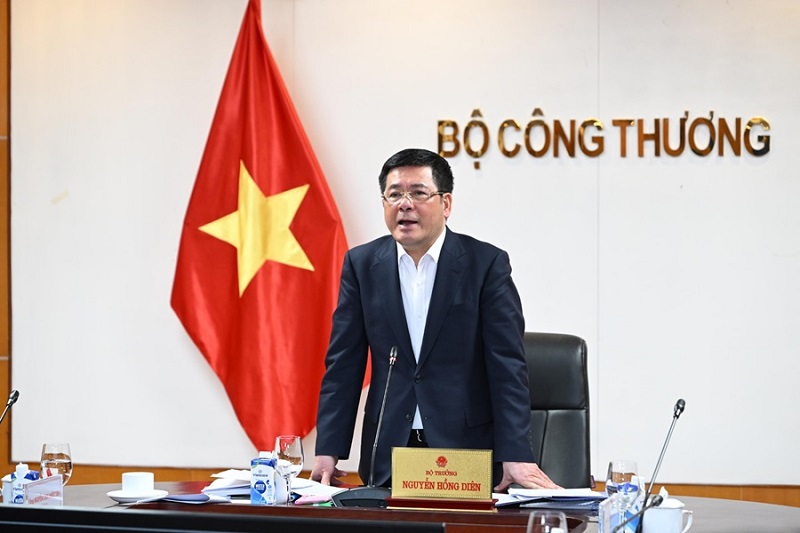 Bộ trưởng Bộ Công Thương Nguyễn Hồng Diên phát biểu tại Hội nghị