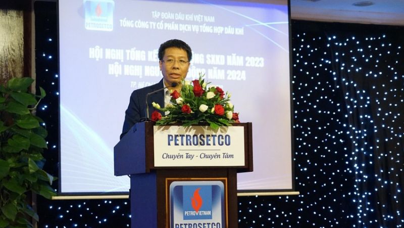 Ông Nguyễn Văn Mậu - Thành viên HĐTV Petrovietnam phát biểu chỉ đạo.