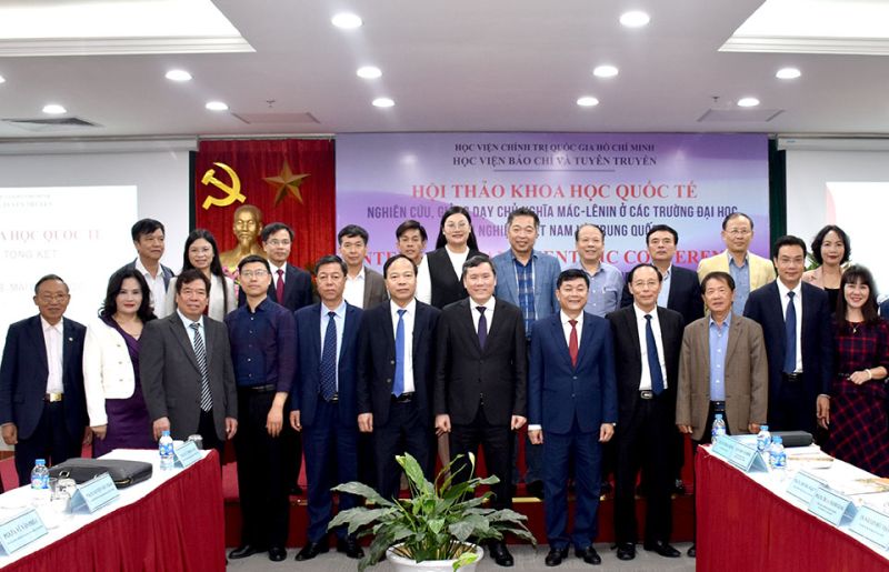 Nghiên cứu, giảng dạy chủ nghĩa Mác - Lênin ở các trường đại học: Kinh nghiệm Việt Nam và Trung Quốc