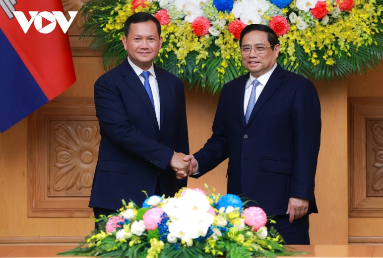 Thủ tướng Phạm Minh Chính chào mừng Samdech Thipadei Thủ tướng Hun Manet thăm chính thức Việt Nam