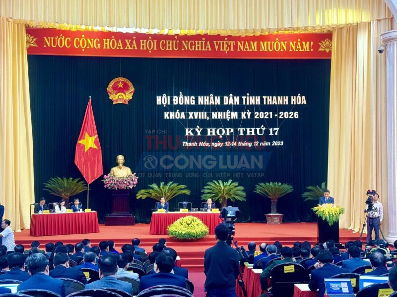 Toàn cảnh kỳ họp