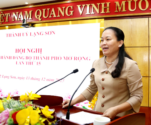 Bí thư Thành ủy Lạng Sơn Đoàn Thị Loan phát biểu chỉ đạo tại hội nghị