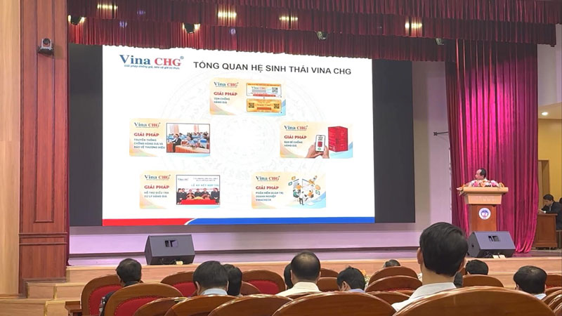 Tổng giám đốc Vina CHG, ông Nguyễn Viết Hồng chia sẻ về các giải pháp cốt lõi thuộc Hệ sinh thái chống hàng giả của Vina CHG