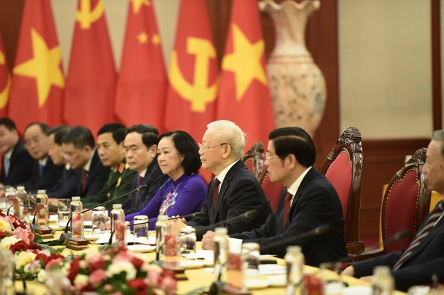 Đoàn đại biểu cấp cao Việt Nam dự Hội đàm - Ảnh: VGP