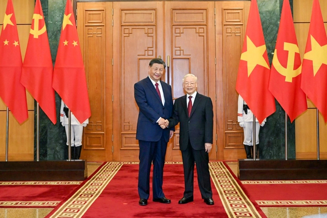 Tổng Bí thư Nguyễn Phú Trọng và Tổng Bí thư, Chủ tịch nước Trung Quốc Tập Cận Bình trước khi tiến hành Hội đàm - Ảnh: VGP/Nhật Bắc
