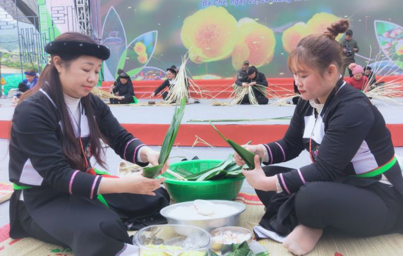 g&oacute;i c&aacute;c loại b&aacute;nh truyền thống.