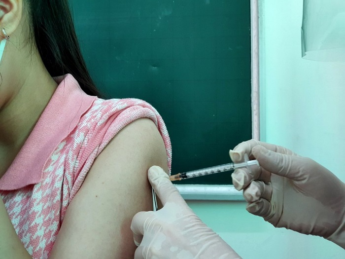 Tiêm vắc xin là biện pháp hiệu quả để chủ động phòng, chống dịch bệnh.