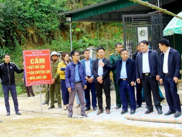 Phó Chủ tịch UBND tỉnh dẫn đầu kiểm tra công tác phòng, chống dịch tả lợn châu Phi trên địa bàn các huyện Thanh Chương, Anh Sơn.