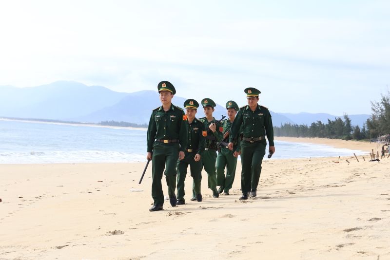 Bộ đội Biên phòng tỉnh Bình Định thường xuyên làm tốt công tác nắm tình hình, tuần tra, kiểm soát, quản lý chặt chẽ địa bàn, đối tượng, nhất là những địa bàn, vùng biển, đối tượng trọng điểm, phức tạp về an ninh trật tự