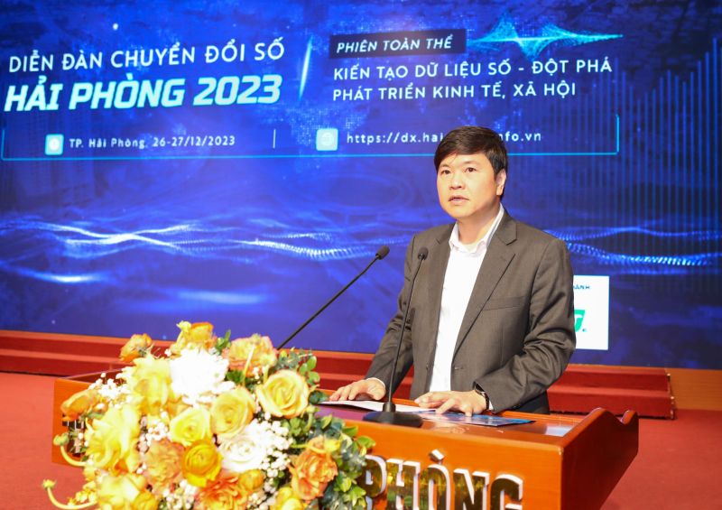 Phó Chủ tịch UBND thành phố Hoàng Minh Cường phát biểu khai mạc Diễn đàn.