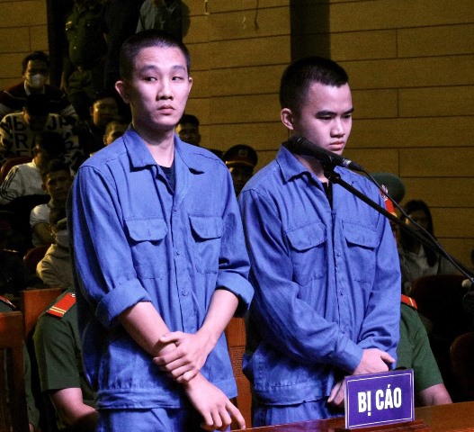 Hai bị cáo tại phiên tòa sơ thẩm
