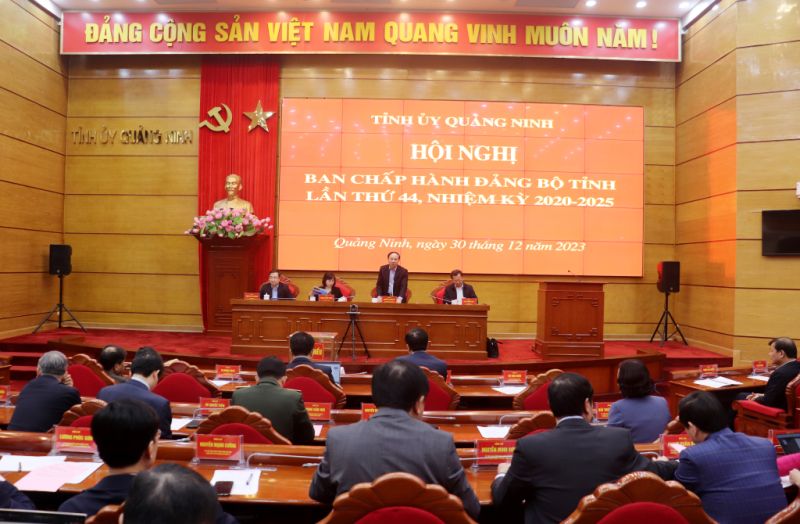 Hội nghị lần thứ 44 của Ban Chấp hành Đảng bộ tỉnh khóa XV.