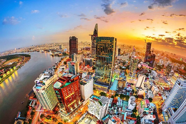 Việt Nam là nền kinh tế định hướng xuất khẩu, hoàn toàn có thể đạt mục tiêu tăng trưởng năm 2024 trên 6%. Ảnh internet.