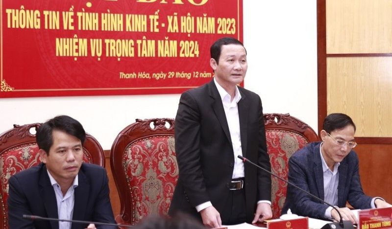 Ông Đỗ Minh Tuấn, Chủ tịch UBND tỉnh Thanh Hóa cho biết, tỉnh sẽ hỗ trợ sinh viên 70% giá trị của mỗi chiếc xe bị cháy.