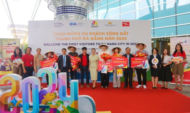 Hơn 15.000 du khách “xông đất” Đà Nẵng ngày đầu năm 2024