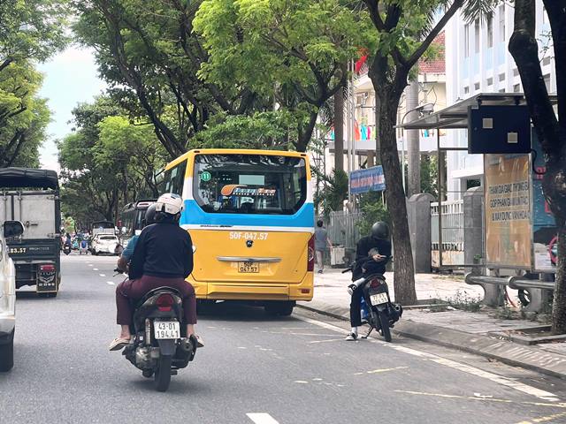Sau nhiều năm tạm dừng, 2 tuyến buýt công cộng đến Quảng Nam vừa được mời gọi khai thác