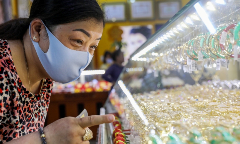 Giá vàng hôm nay 1/1: Vàng trong nước tăng 7 triệu đồng trong năm 2023