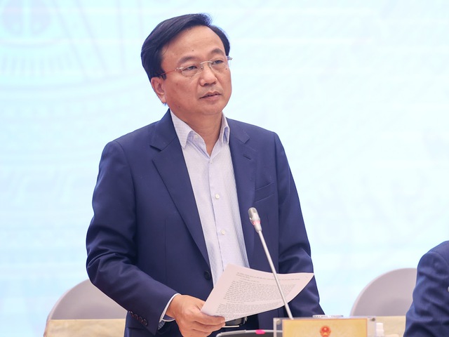 Thứ trưởng Bộ GTVT Nguyễn Danh Huy thông tin tới báo chí về những điểm sáng trong đầu tư kết cấu hạ tầng giao thông trong năm 2023 - Ảnh: VGP/Nhật Bắc
