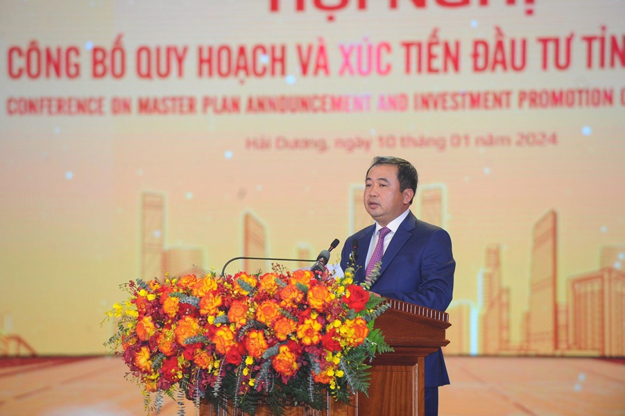 Ông Trần Đức Thắng, Bí thư Tỉnh ủy Hải Dương phát biểu tại Hội nghị.