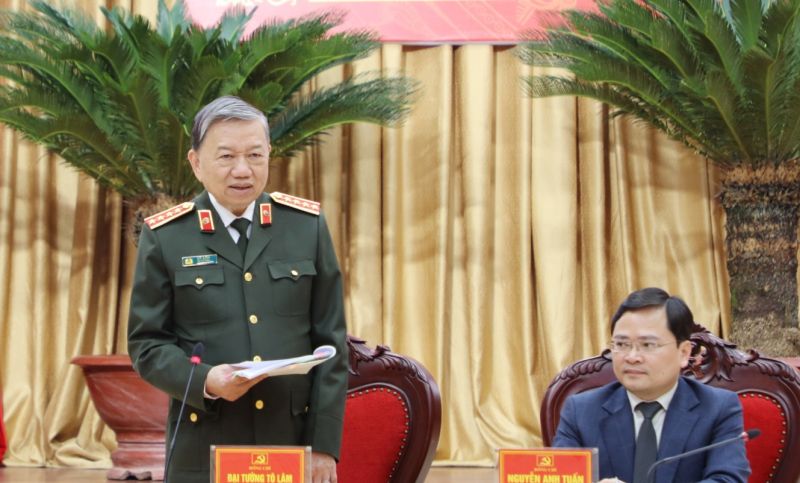 Đại tướng Tô Lâm, Ủy viên Bộ Chính trị, Bí thư Đảng ủy Công an Trung ương, Bộ trưởng Bộ Công an phát biểu kết luận buổi làm việc.