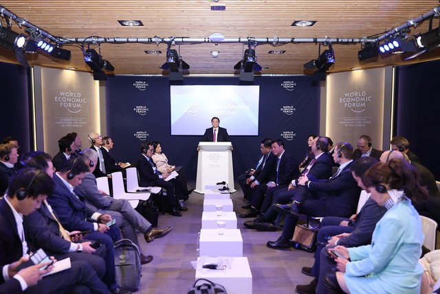 Thủ tướng Chính phủ Phạm Minh Chính phát biểu tại Đối thoại chiến lược quốc gia Việt Nam và Diễn đàn Kinh tế Thế giới (WEF) - Ảnh: VGP/Nhật Bắc