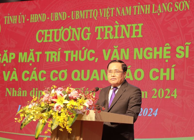 Chủ tịch UBND tỉnh Lạng Sơn Hồ Tiến Thiệu phát biểu chỉ đạo trong chương trình