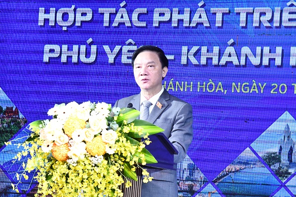 Ông Nguyễn Khắc Định- Ủy viên BCHTƯ Đảng, Phó Chủ tịch Quốc Hội phát biểu