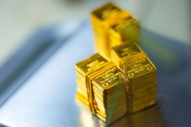 Giá vàng hôm nay ngày 21/1/2024, giá vàng trong nước giảm 300 đồng/ lượng mua vào - bán ra.