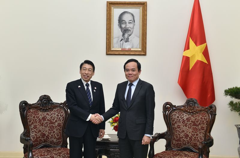 Phó Thủ tướng Trần Lưu Quang tiếp Thống đốc tỉnh Fukuoka Hattori Seitaro - Ảnh: VGP/Hải Minh