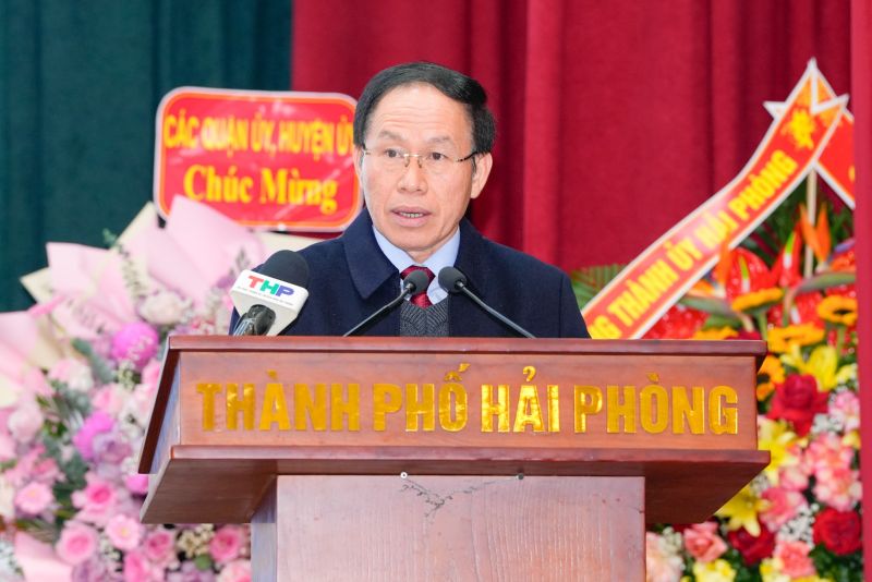 Đồng chí Bí thư Thành ủy Lê Tiến Châu phát biểu tại Lễ kỷ niệm.