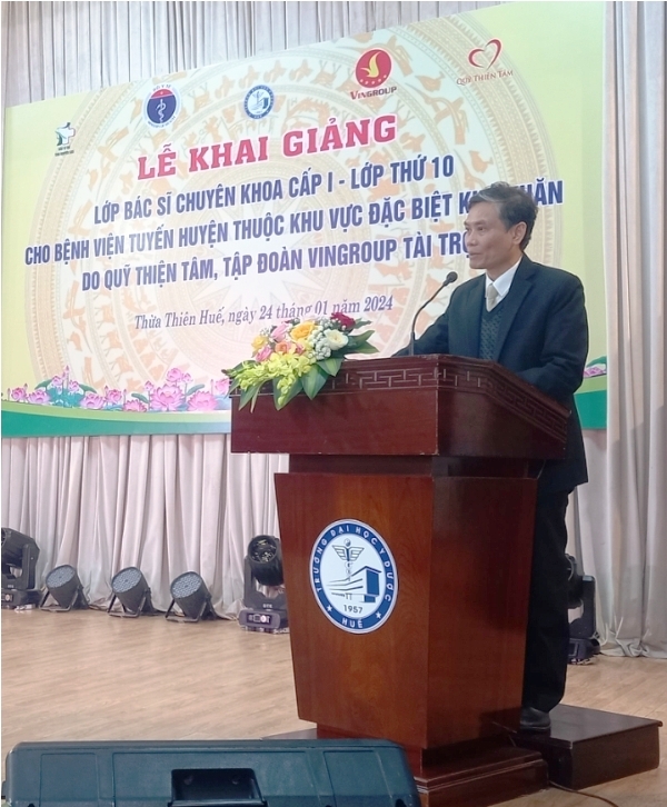 Đại học Y Dược khai giảng lớp bác sĩ chuyên khoa cấp I, thuộc dự án“Thí điểm Bác sĩ trẻ tình nguyện về vùng khó khăn”