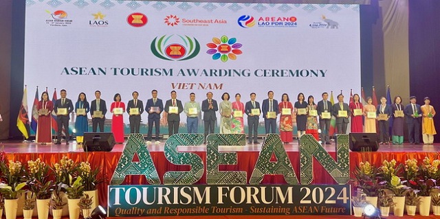 Quang cảnh Lễ trao tặng Giải thưởng Thành phố du lịch sạch ASEAN -2024”Ảnh: UBND TP. Quy Nhơn.