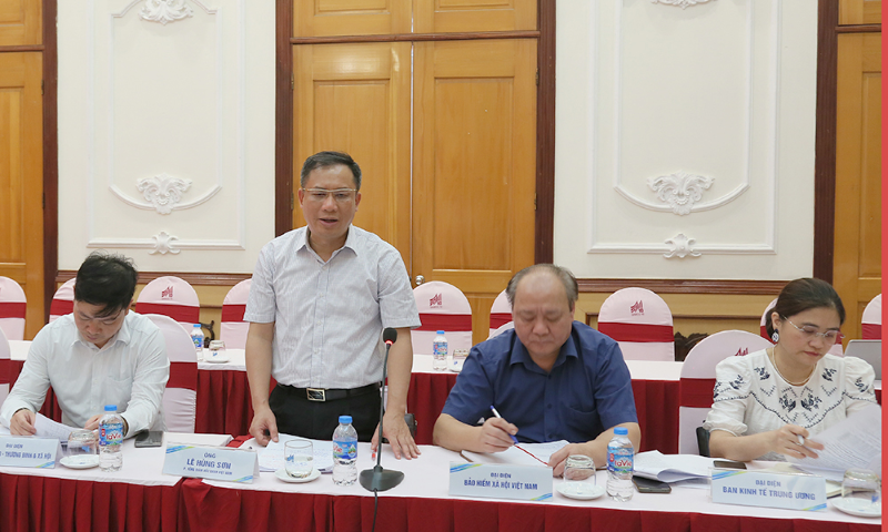 Phó Tổng Giám đốc BHXH Việt Nam Lê Hùng Sơn phát biểu tại buổi làm việc
