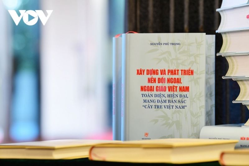 Cuốn sách của Tổng Bí thư Nguyễn Phú Trọng về xây dựng và phát triển nền đối ngoại, ngoại giao Việt Nam