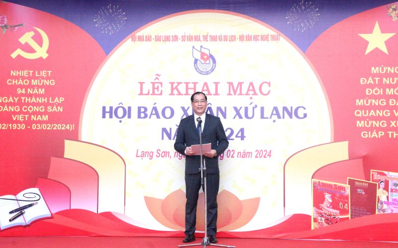 Phó Chủ tịch Thường trực UBND tỉnh Lạng Sơn Dương Xuân Huyên phát biểu chỉ đạo tại lễ khai mạc