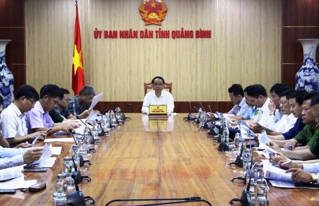 Ông Phan Mạnh Hùng – Phó Chủ tịch UBND tỉnh Quảng Bình, Trưởng Ban chỉ đạo 389 tỉnh chủ trì cuộc họp triển khai nhiệm vụ của BCĐ 389 tỉnh.