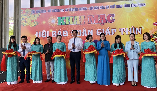 Bình Định: Khai mạc Hội báo xuân Giáp Thìn 2024