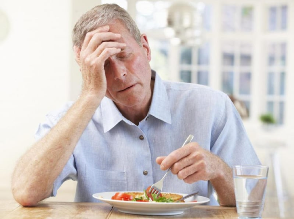 Chán ăn, mệt mỏi là dấu hiệu nhận biết suy thận độ 1 Chán ăn, mệt mỏi là dấu hiệu nhận biết suy thận độ 1