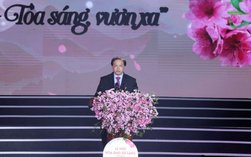 Thứ trưởng Bộ Văn hóa, Thể thao và Du lịch Tạ Quang Đông phát biểu tại chương trình