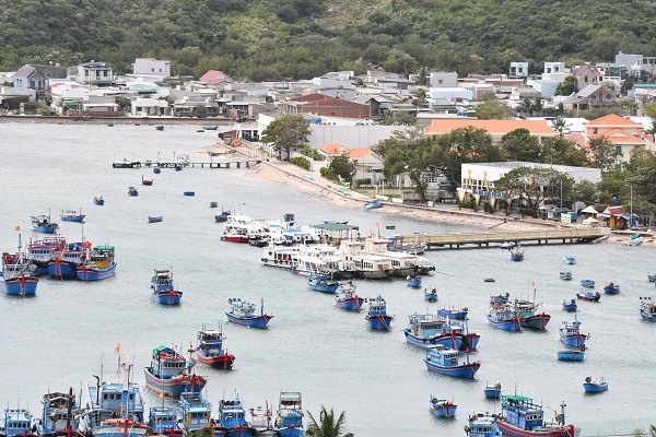 Cầu tàu du lịch vịnh Vĩnh Hy