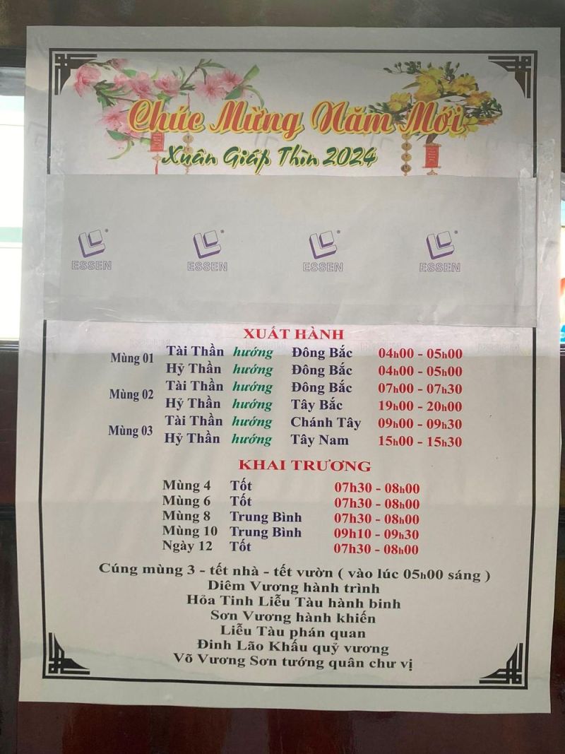 Bảng hướng dẫn ngày giờ xuất hành đầu năm tại chùa Đại Giác, Q.Phú Nhuận, TP.HCM - Ảnh: K. Nguyễn Bảng hướng dẫn ngày giờ xuất hành đầu năm tại chùa Đại Giác, Q.Phú Nhuận, TP.HCM - Ảnh: K. Nguyễn