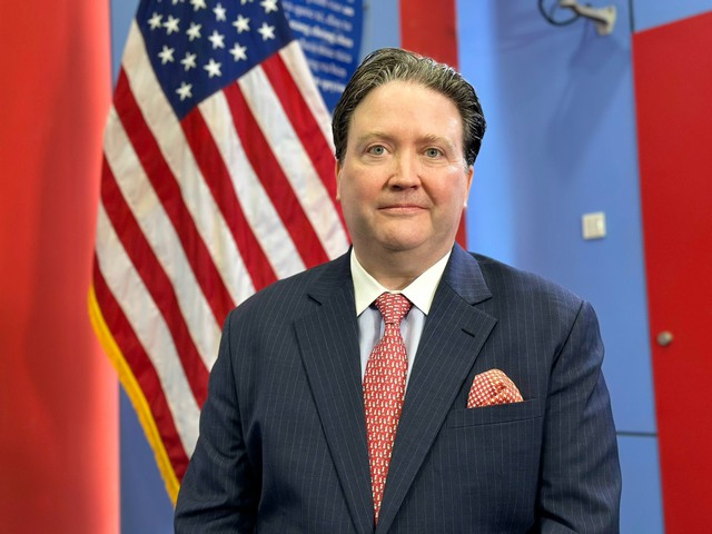 Đại sứ Hoa Kỳ tại Việt Nam Marc Knapper.