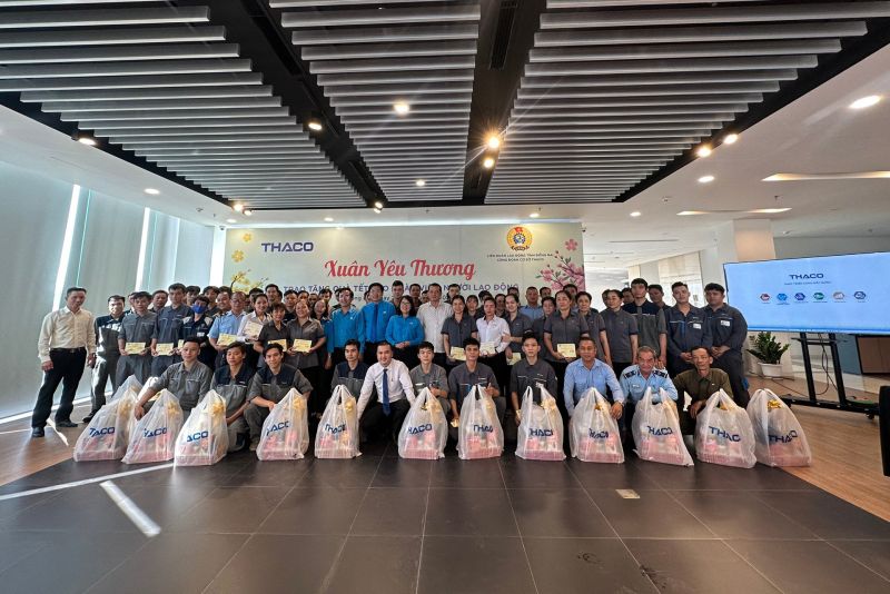 Công đoàn cơ sở THACO tổ chức trao quà cho đoàn viên, người lao động dịp Tết Nguyên đán Giáp Thìn 2024