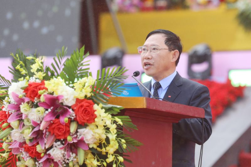 Chủ tịch UBND tỉnh Bắc Giang Lê Ánh Dương dọc diễn văn khai mạc